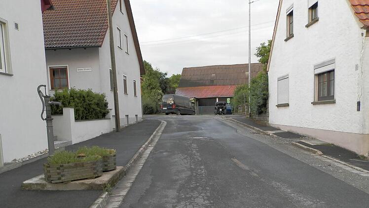 Bei 13,81 Euro je Quadratmeter müssen vor allem die Birklinger Anwohner viel Geld bezahlen, damit Straßen und Gehsteige vor ihrem Haus wieder ansehlich werden. Foto: Rainer Fritsch