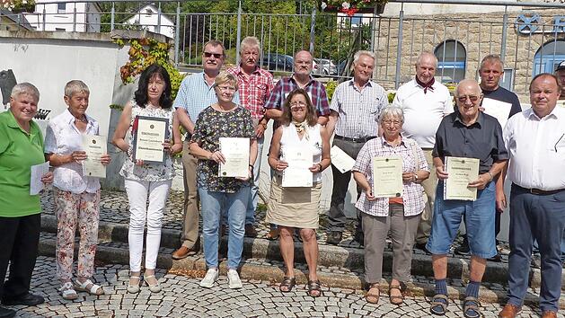 Die Ortsgruppe Grafengehaig des Frankenwaldvereins zeichnete treue Mitglieder aus.