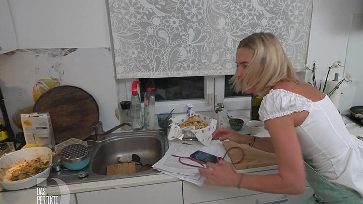 Chaos in der Küche! Renate hält tapfer durch.