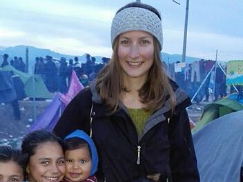 Ein Herz für Kinder: Gabriela Seith aus Reichenbach war zehn Tage lang freiwillige Helferin im griechischen Flüchtlingslager Idomeni.  Foto: Seith