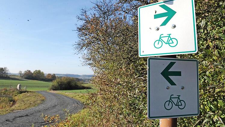 Der Landkreis Haßberge baut sein Radwegenetz weiter aus (hier ein Archivfoto zum Lückenschluss des Rennweg-Radwegs). Foto: Ronald Rinklef