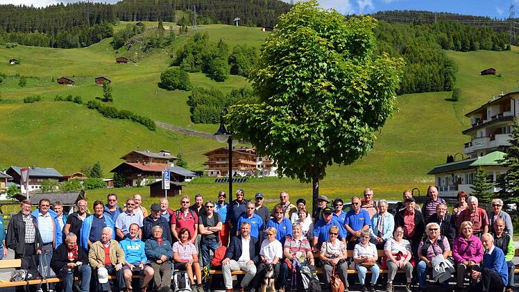 Zum Städtetreffen der "Gmünder in Europa" versammelten sich in diesem Jahr Vertreter aus acht der neun Mitgliedskommunen in Gerlos(-Gmünd) in Tirol. Foto: Bettina Knauth