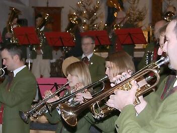 Die Musiker erhielten für ihr stimmungsvolles Konzert an Heiligabend viel Beifall. Foto: Günther Straub