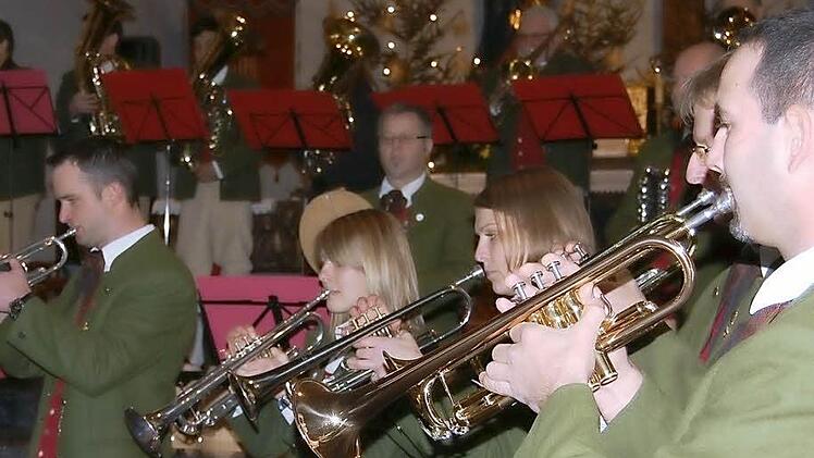 Die Musiker erhielten für ihr stimmungsvolles Konzert an Heiligabend viel Beifall. Foto: Günther Straub