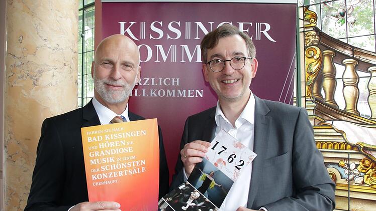 OB Kay Blankenburg und Intendant Tilman Schlömp freuen sich auf das Festival. Foto: Ralf Ruppert