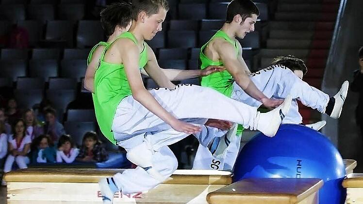 Einmal auf der großen Bühne stehen, wie die Jugendturner der SG Rödental mit ihrem "Freestyle-Zauber" beim CO-Meets in der HUK-Arena 2012: Ab Juli startet die Bewerbungsphase für die Großveranstaltung im März 2014. Foto: Archiv COmeets