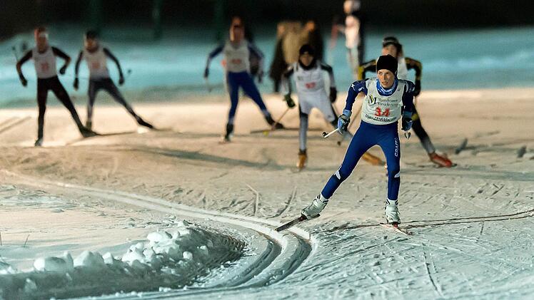 Beste Bedingungen fanden die Sportler beim Nachtskisprint des WSV Oberweißenbrunn vor. Foto: Anand Anders