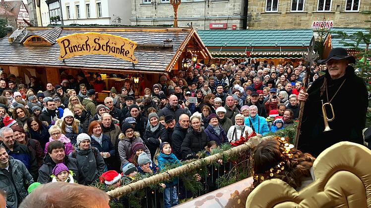 Archivbild von der Weihnachtsziehung am Forchheimer Rathaus Foto: PR