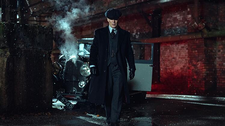 Oscarpreistr&auml;ger Cillian Murphy kehrt als Thomas Shelby in der Filmfortsetzung der britischen Erfolgsserie "Peaky Blinders" zur&uuml;ck.