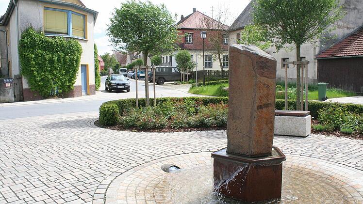 Steppach ist gerüstet: Blick vom Merksplatz in die Molkereigasse Foto: Evi Seeger