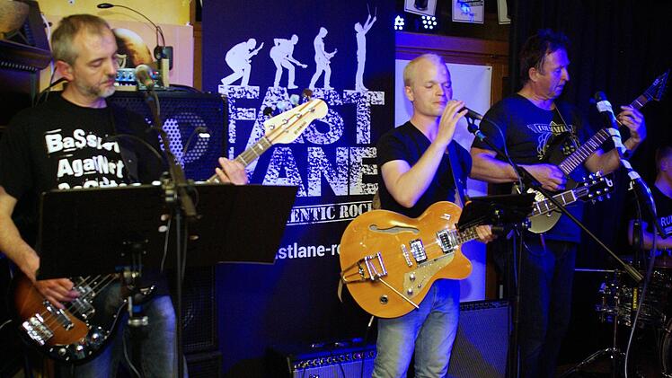 "Fast Lane" die Musikfans im Irish PubFoto: Winfried Ehling
