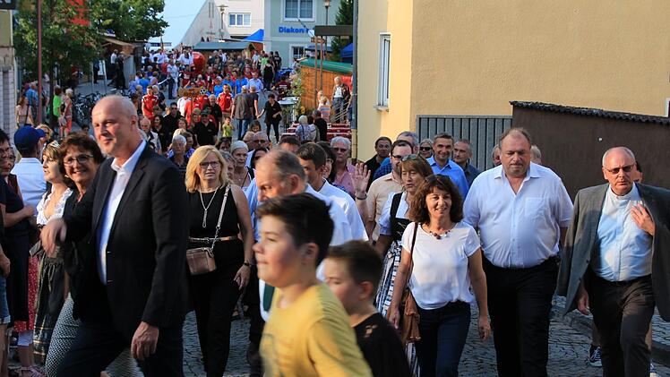 Das Höchstadter Altstadtfest ist eröffnet. Foto: Andreas Dorsch