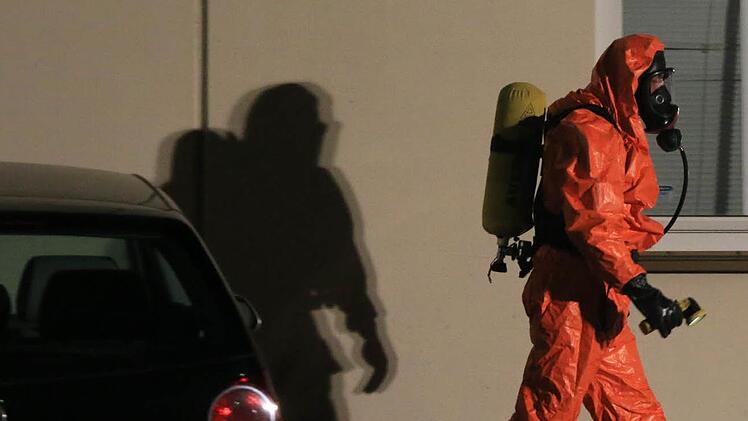 Eine 39-Jährige hat in Münnerstadt Buttersäure verspritzt - erst auf ein vorbeifahrendes Auto, dann auf dessen Fahrer. Symbolbild: News5