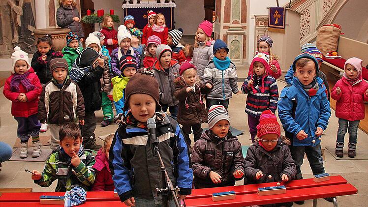 Kinder der Kita Maßbach bei der Probe.  Foto: Dieter Britz