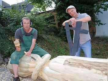Volker Ullenboom (links) und Martin Schlenger stellen ihre Werke aus ihrem jüngsten Aufenthalt in Nordhalben am Freitag, 18 Uhr, im Künstlerhaus vor .Norbert Neugebauer