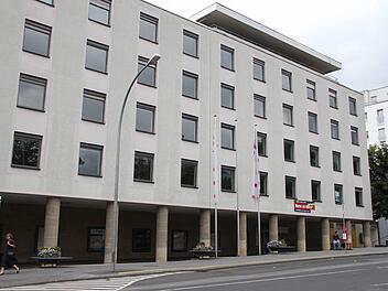 Das Telekom-Gebäude ist als neuer Standort der Staatsbad GmbH im Gespräch.  Foto: Carmen Schmitt