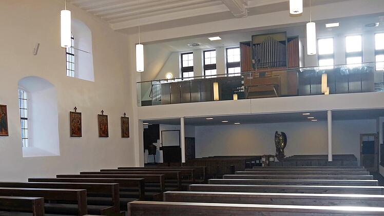 Die Orgel in der Windheimer Kirche bedarf einer Renovierung, wofür die Kirchenstiftung ebenso einen Zuschuss erhält wie für die Stabilisierung des Glockenturms. Foto: Heike Schülein