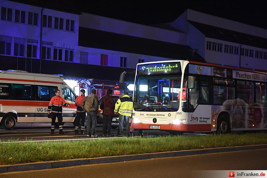 Brand in Tiefgarage in Bamberg - Hotel evakuiert