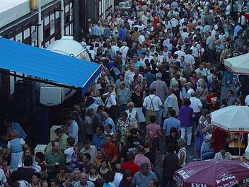 Böse Worte, die beim Kulmbacher Bierfest gefallen sind, ahndet der Kulmbacher Jugendrichter als Beleidigung. Foto: Archiv