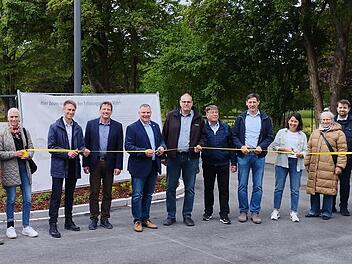 Volkach: Neuer Parkplatz am Freibad in Betrieb genommen Volkach: Neuer Parkplatz am Freibad in Betrieb genommen