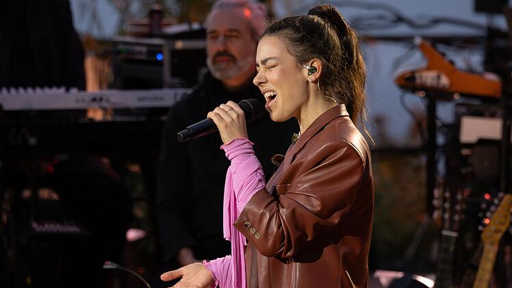 Alina S&uuml;ggeler von Frida Gold r&uuml;hrte den Grafen mit "Geboren um zu leben" zu Tr&auml;nen.