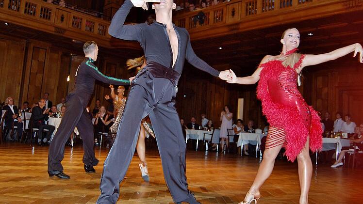 Ein Ereignis ersten Ranges war das Tanzturnier im Regentenbau. Foto: Sigismund von Dobschütz