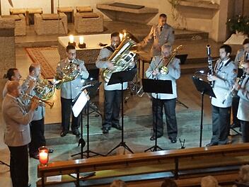 Die Kammermusikgruppen des Heeresmusikkorps Veitshöchheim begeisterten in der Kirche in Zell.  Foto: sw