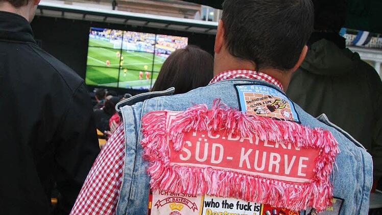 Sebastian Müller aus Guttenberg ist ein echter Südkurven-Fan.