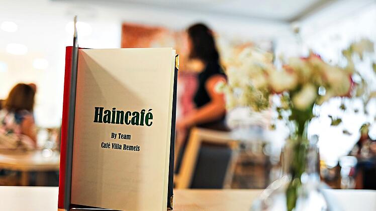 Das neue Haincaf&eacute; &ouml;ffnet heute in der Hainstra&szlig;e 24 &ndash; mit Spezialit&auml;ten der Villa Remeis.Michael Gr&uuml;ndel