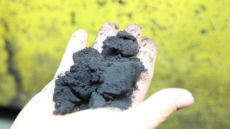 Der festgebackene Sand kann wiederverwendet werden. Foto: Friedwald Schedel