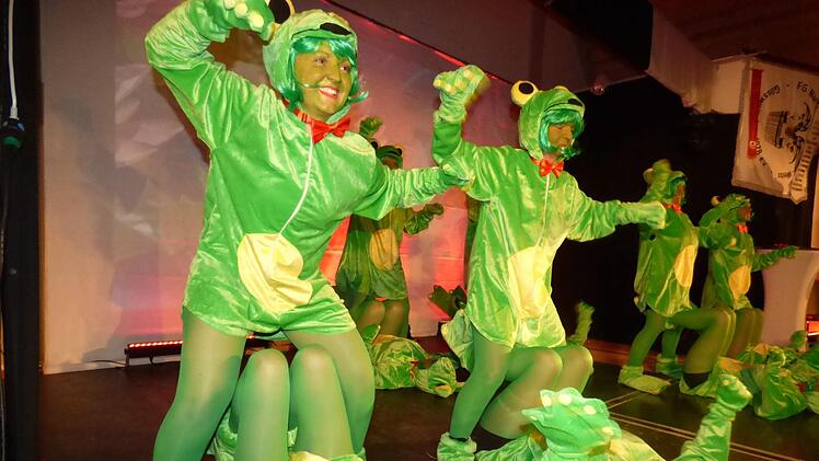 Nicht ohne Zugabe wurden die Frösche des Weiberballetts vom  Publikum entlassen. Foto: Thomas Weichert