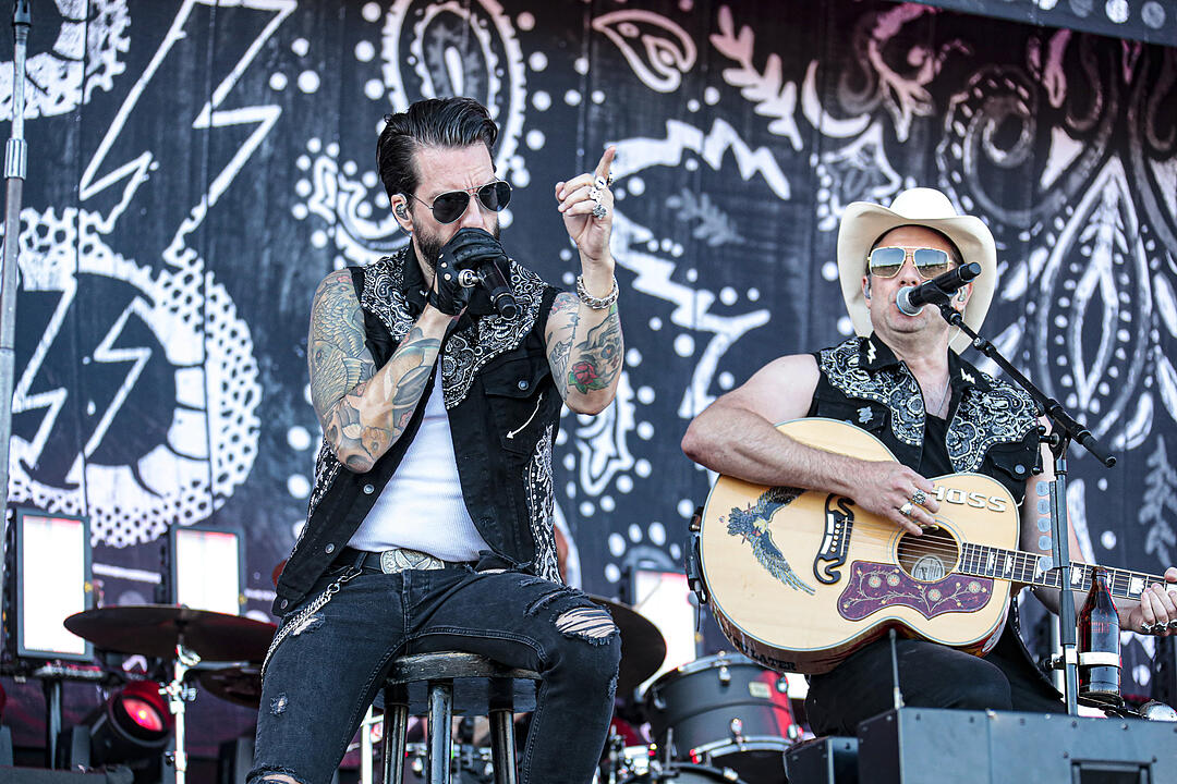 Rock im Park 2019: Die Country-Rocker von The BossHoss heizen der Menge ordentlich ein