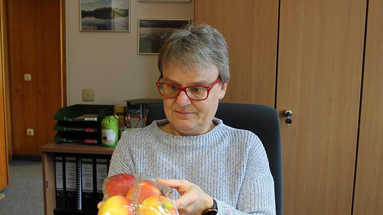 Susanne Knauer-Marx kauft Obst und Gemüse am liebsten unverpackt. Foto: Cindy Dötschel