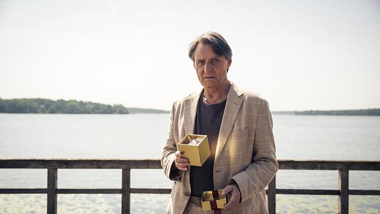 Profiler Armin Weber (Wolfgang Bahro) erh&auml;lt ein sehr beunruhigendes Geschenk.