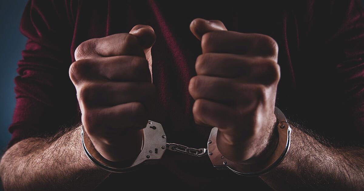 Neustadt bei Coburg: Mann randaliert in Baumarkt und greift Polizei an