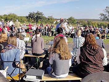 Beim dritten "Open-Ähre"-Konzert in Poppenroth herrschten wieder beste Stimmung und tolles Wetter. Foto: Wolfgang Wimmel