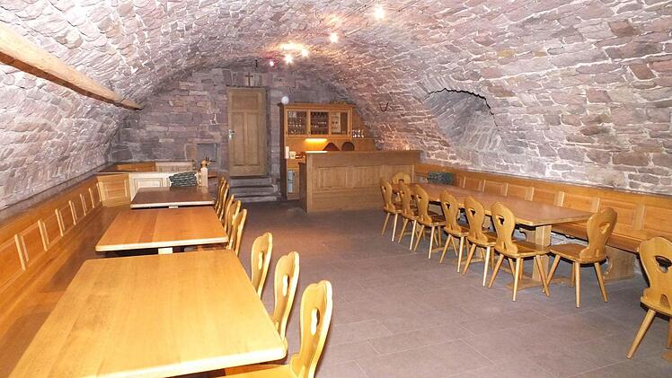 Im Gewölbekeller im Dorfgemeinschaftshaus in Hohn will die Feuerwehr auch weiterhin feiern. Der Benutzungsvertrag soll deshalb verlängert werden. Fotos: Björn Hein