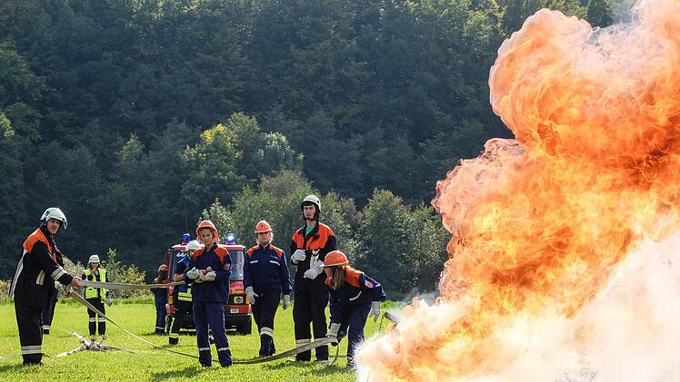Viel Geld wurde 2017 in die Feuerwehren investiert. Unser Archivbild stammt vom  Jugendfeuerwehrtag der Marktgemeinde Bad Bocklet. Foto: Björn Hein