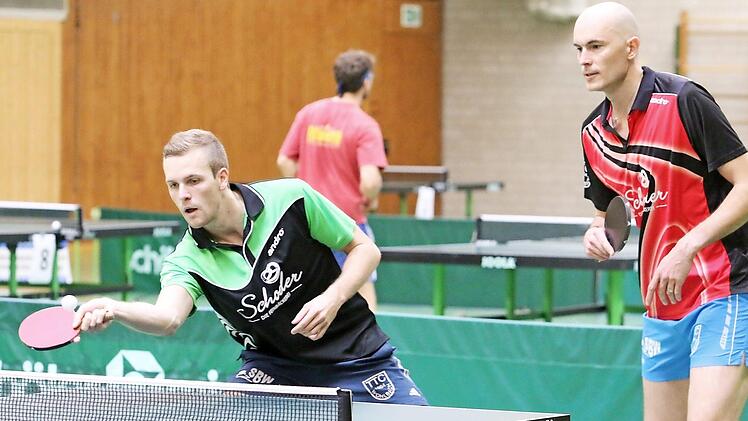 Auch wenn Patrick Forkel und Marc Seiler zuletzt nicht gemeinsam Doppel spielten, blieben beide ungeschlagen und sind in der Bezirksliga II eine Klasse f&uuml;r sich. Die beiden ehemaligen Drittligaspieler f&uuml;hren die TTC-Reserve zur souver&auml;nen Meisterschaft. Foto: CT-Archiv