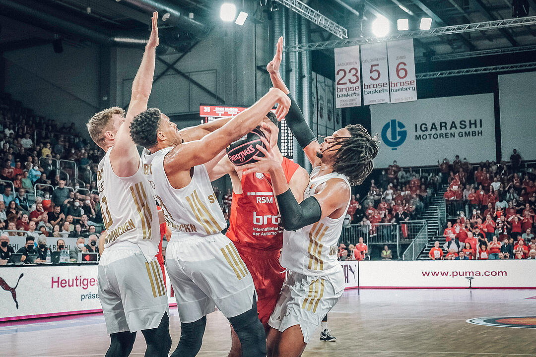 Impressionen vom Pokalachtelfinale