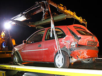 22.02.2023 - B469, Gro&szlig;ostheim - Verkehrsunfall