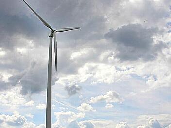 Bei Gössersdorf drehen sich die Räder von Windkraft-Anlagen. Weitere könnten dazukommen. Foto: Marco Meißner