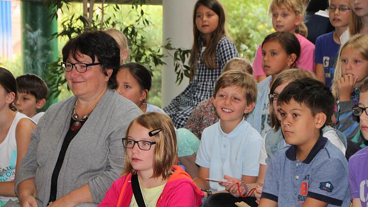 Verabschiedung der Viertklässler an der Grundschule Bad Brückenau am 30. Juli 2015. Foto: Ulrike Müller