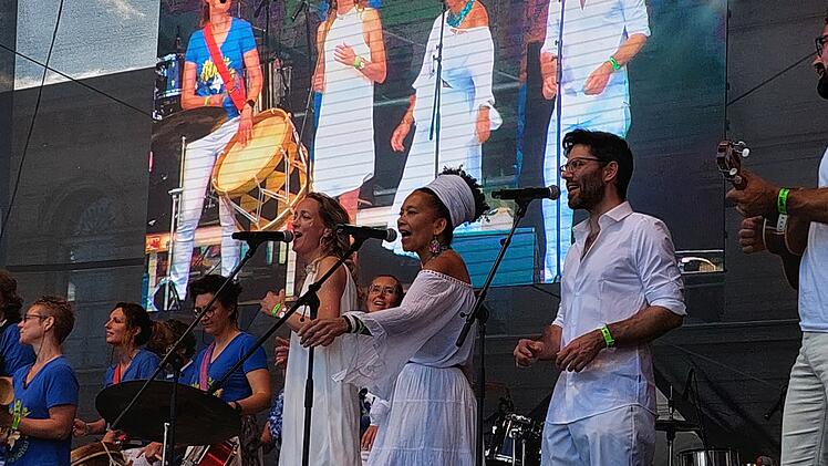 Coburger Samba-Festival 2022 in Bildern: so bunt und energiegeladen wurde gefeiert