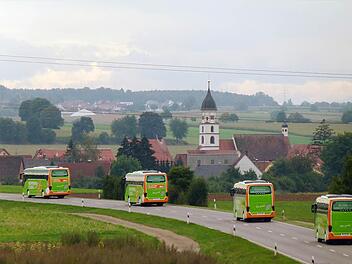 Von wegen "weg vom Schuss" - Fernbusse fahren immer öfter auch kleine Orte an.  Foto: MeinFernbus FlixBus