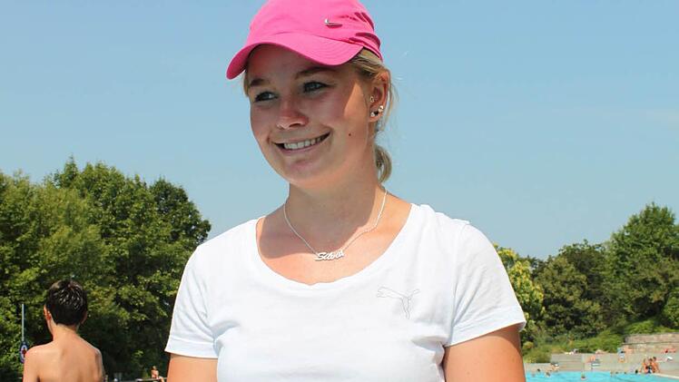Silvia Griebel liebt ihre Arbeit im Terrassenbad. Foto: Mäuser