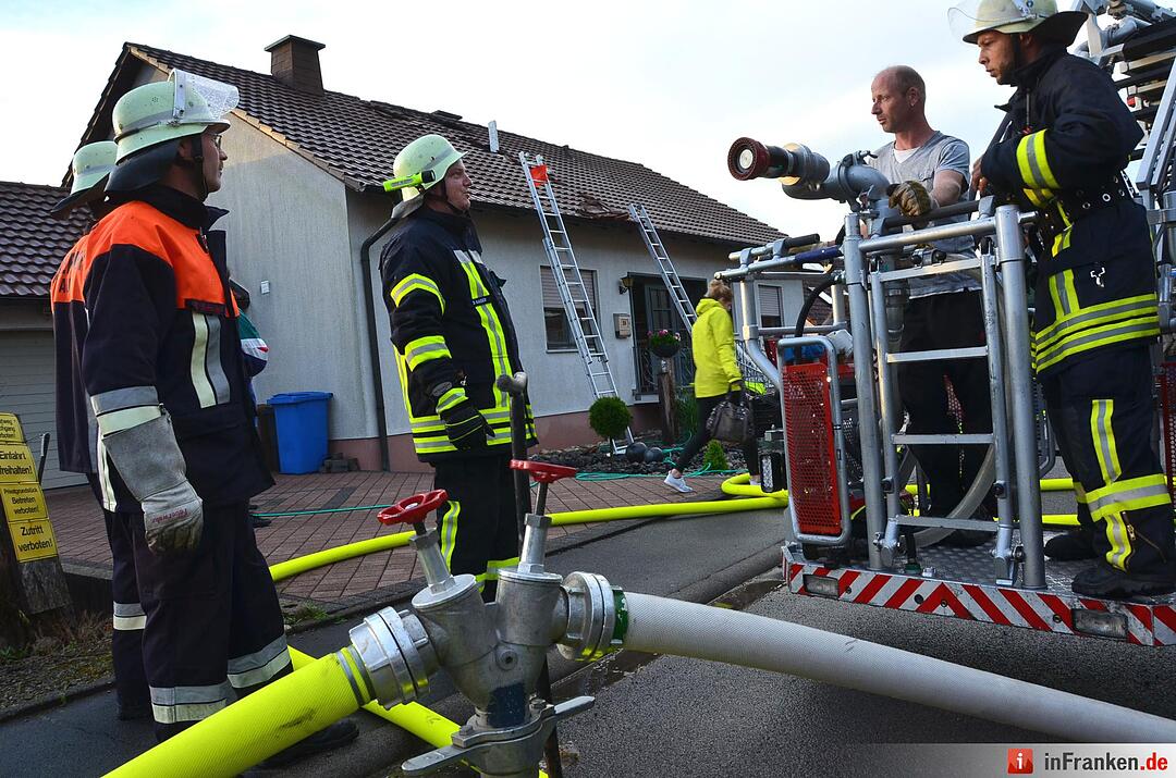 Aura an der Saale: Acht Verletzte bei Brand