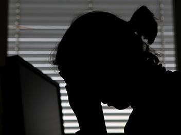 Wenn man denkt, dass nichts mehr geht, können  Psychologen helfen. Foto: Marijan Murat/dpa