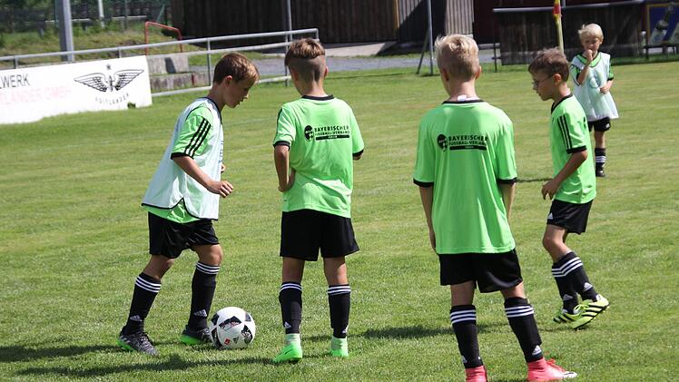 Weitere Eindrücke von der Ferien-Fußballschule in Kronach