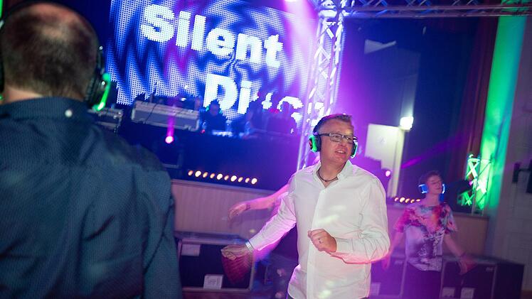 Die erste "Silent Disco" im Landkreis Kronach. Foto: Marian Hamacher